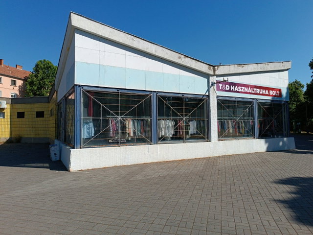 Eladó üzlethelyiség, Hódmezővásárhelyen 34 M Ft
