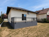 Eladó családi ház, Dunakeszin 115 M Ft, 4 szobás