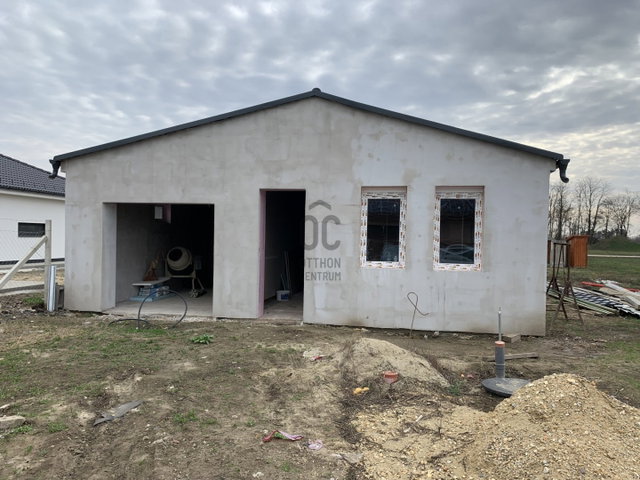 Eladó családi ház, Hajdúszoboszlón 95 M Ft, 4 szobás