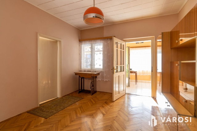 Eladó családi ház, Borzaváron 45.9 M Ft, 3 szobás