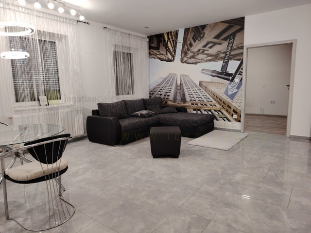 Eladó téglalakás, Szegeden, Attila utcában 22 M Ft, 2 szobás