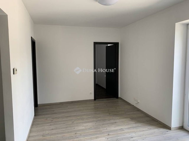 Kiadó téglalakás, albérlet, Kecskeméten 180 E Ft / hó