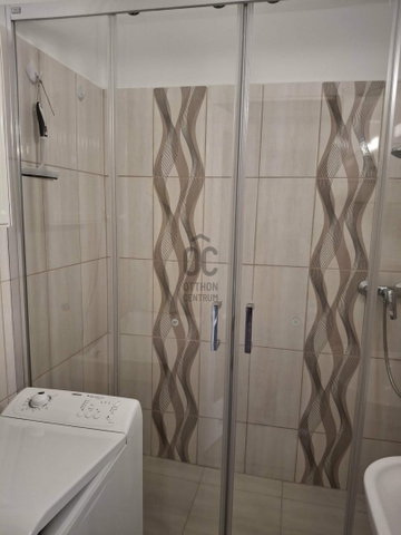 Kiadó panellakás, albérlet, Pécsett 190 E Ft / hó, 2 szobás