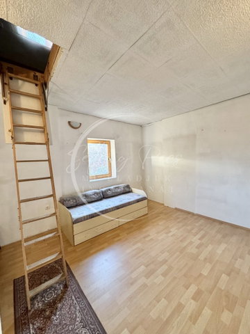 Eladó családi ház, Pécsett, Wesselényi utcában 19.9 M Ft