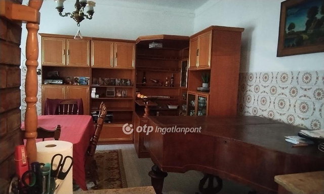 Eladó családi ház, Berettyóújfaluban 88 M Ft, 6 szobás