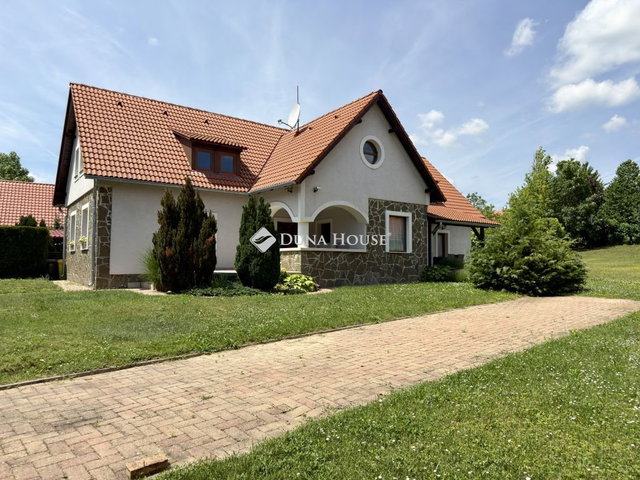 Eladó családi ház, Vászolyon 249.9 M Ft, 4 szobás