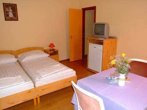 Kiadó téglalakás, albérlet, Siófokon 180 E Ft / hó, 2 szobás
