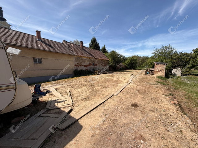Eladó telek, Tornyiszentmiklóson 3.9 M Ft / költözzbe.hu