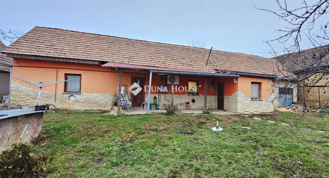 Eladó családi ház, Geresdlakon 21.9 M Ft, 3 szobás