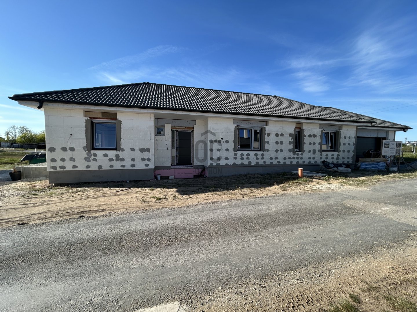4 bed · 678m² · 175.000.000 ft