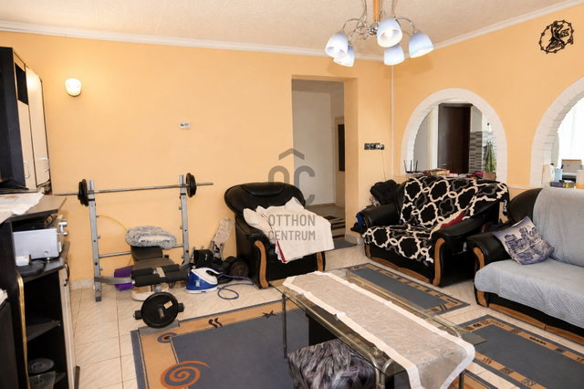 Eladó családi ház, Nyírtelken 67.9 M Ft, 5 szobás