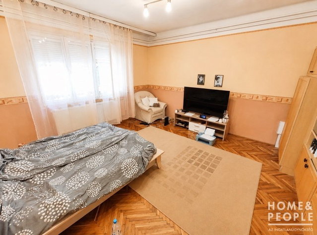 Eladó családi ház, Sándorfalván 73.99 M Ft, 4 szobás