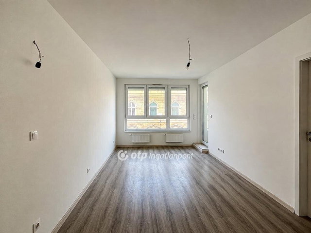 Eladó téglalakás, Budapesten, VIII. kerületben 74.9 M Ft