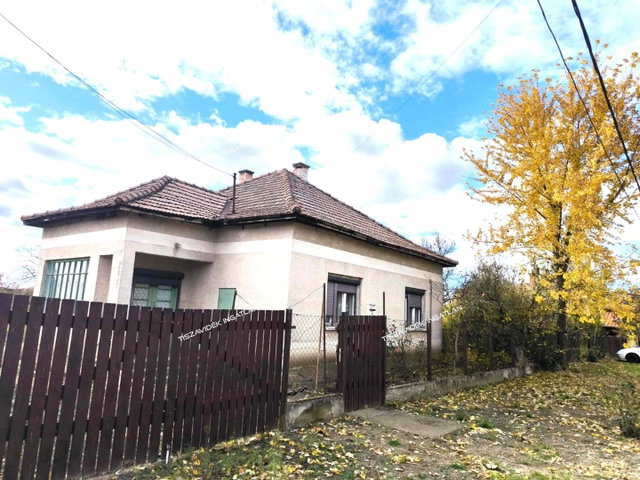 Eladó családi ház, Nagykörűn 10.99 M Ft, 2 szobás