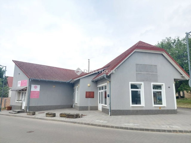 Eladó családi ház, Pakson 95 M Ft / költözzbe.hu