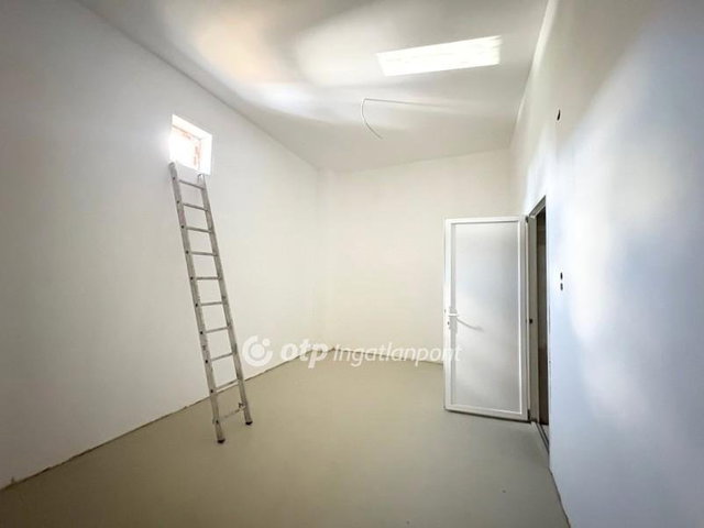 Kiadó ipari ingatlan, Budapesten, XXI. kerületben 150 E Ft / hó