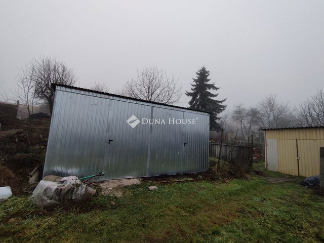 Eladó családi ház, Tardoson, Templom téren 29.99 M Ft, 4 szobás