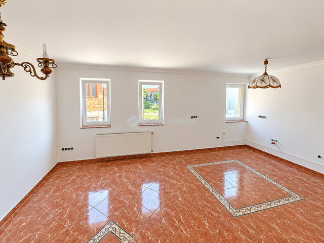 Eladó téglalakás, Mosonmagyaróváron 52.9 M Ft, 2 szobás