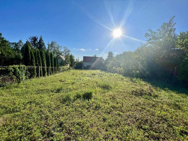 Eladó telek, Pátyon, Mézeshegyi utcában 9.9 M Ft