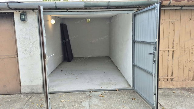 Eladó garázs, Győrött 9.5 M Ft / költözzbe.hu
