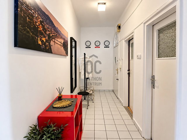 Eladó téglalakás, Budapesten, V. kerületben 115 M Ft, 2 szobás