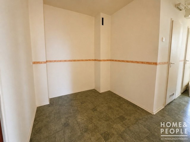 Eladó téglalakás, Hódmezővásárhelyen 30 M Ft, 1+2 szobás