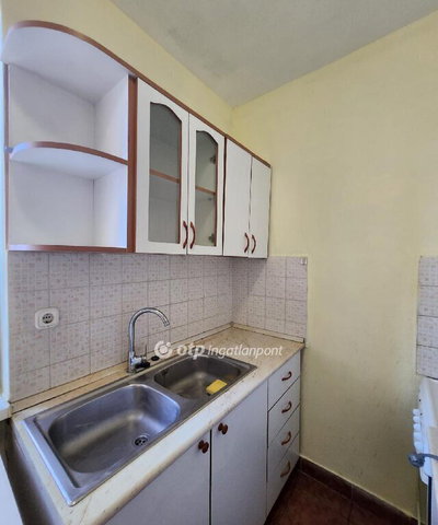 Eladó téglalakás, Budapesten, XX. kerületben 46 M Ft, 1 szobás