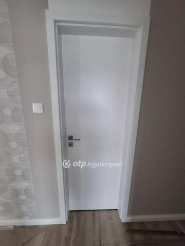 Eladó családi ház, Pusztaszabolcson 75 M Ft, 4 szobás