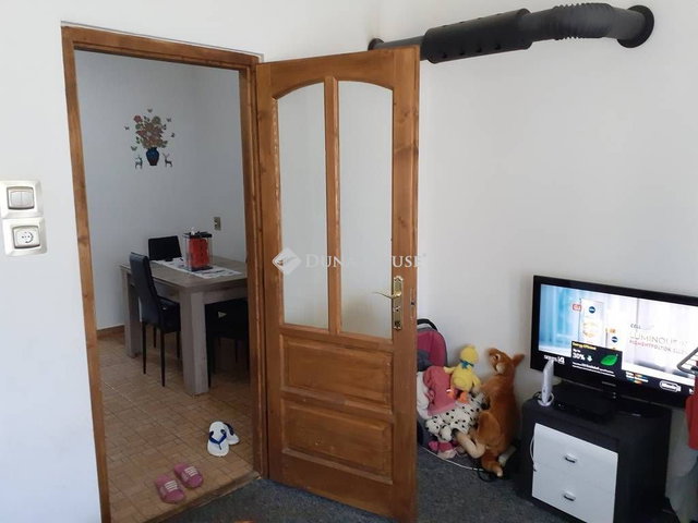 Eladó sorház, Móron 31.5 M Ft, 2 szobás / költözzbe.hu