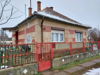 Eladó családi ház