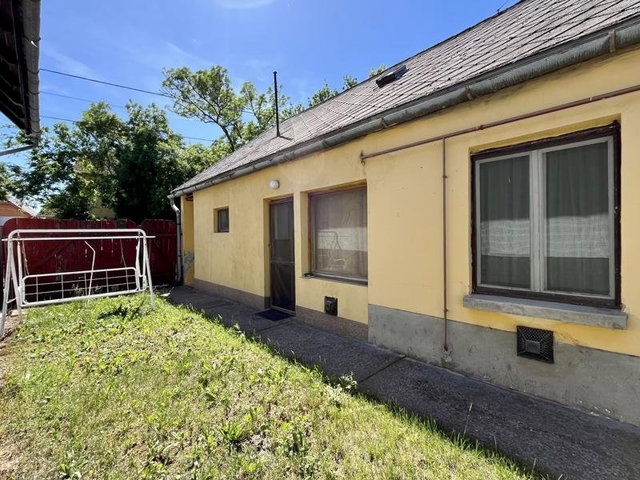 Eladó családi ház, Nagykátán 39 M Ft, 3 szobás