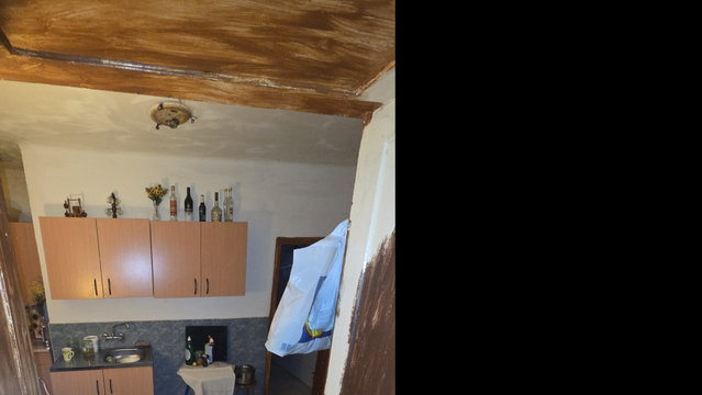 Eladó családi ház, Tácon 18 M Ft, 2 szobás