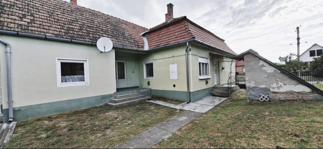 Eladó családi ház, Áporkán 59.9 M Ft, 3+1 szobás