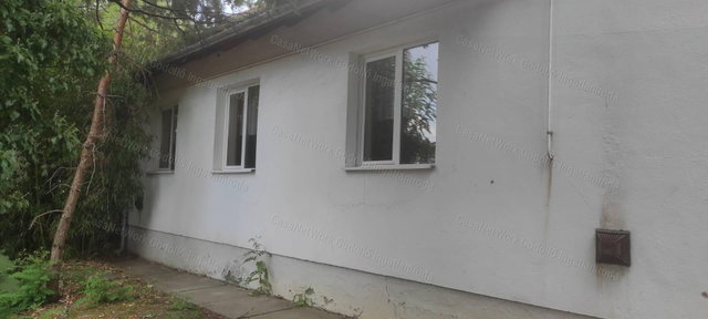 Eladó üzlethelyiség, Nagyorosziban 79.9 M Ft, 4 szobás