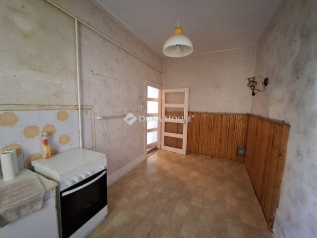 Eladó téglalakás, Budapesten, III. kerületben 89 M Ft, 3 szobás