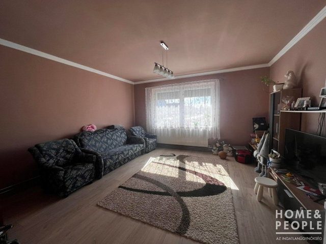 Eladó családi ház, Szatymazon 85 M Ft, 3 szobás