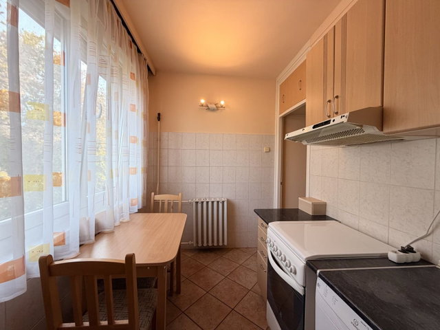 Kiadó panellakás, albérlet, Győrött 170 E Ft / hó, 2 szobás