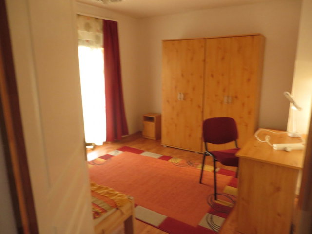 Kiadó téglalakás, albérlet, Pécsett, Alkony utcában, 1 szobás