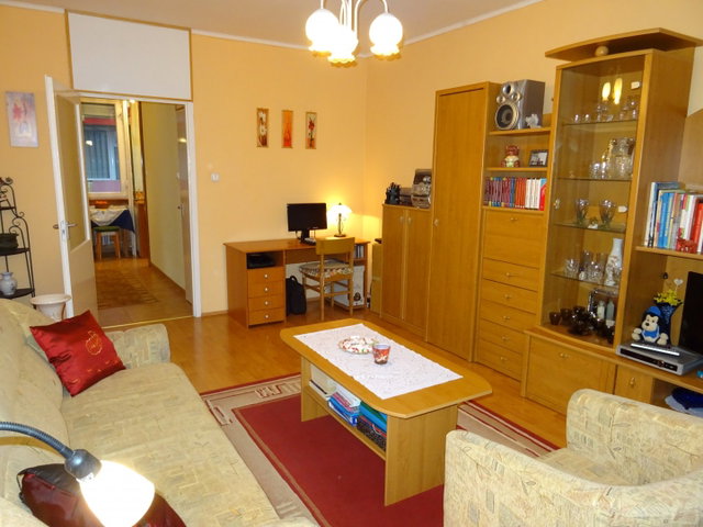 Eladó panellakás, Szombathelyen 29.9 M Ft, 1 szobás