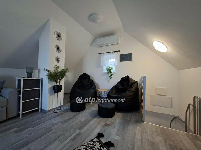 Eladó telek, Somlószőlősön 45.5 M Ft / költözzbe.hu