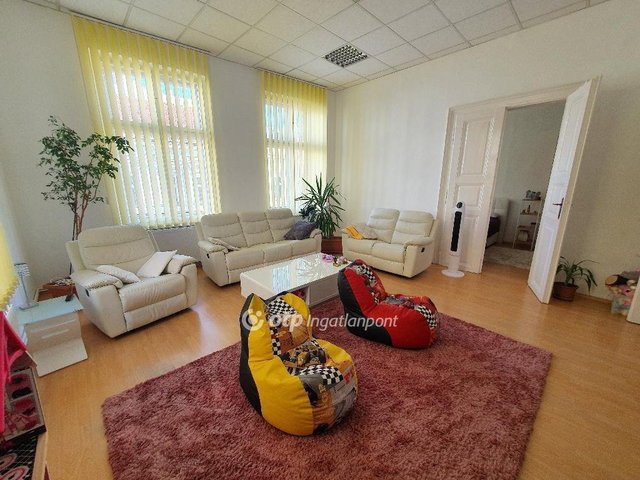 Eladó téglalakás, Miskolcon 59 M Ft, 4 szobás