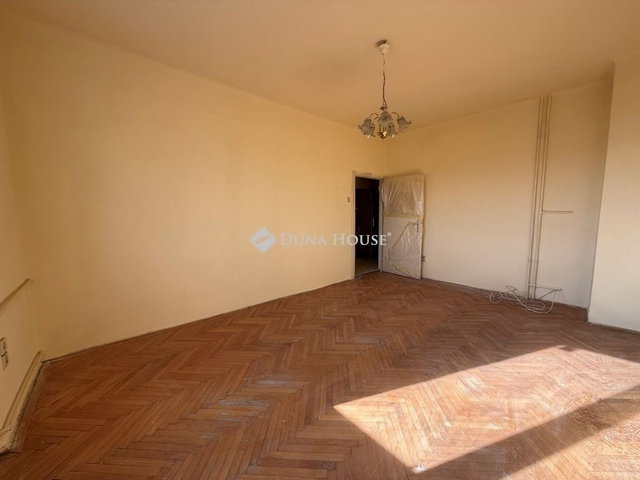 Eladó téglalakás, Budapesten, X. kerületben 37 M Ft, 1 szobás