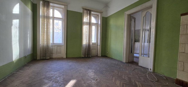 Eladó téglalakás, Budapesten, VII. kerületben, Erzsébet körúton