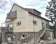 Eladó ikerház, Szentendrén 139.9 M Ft, 5 szobás
