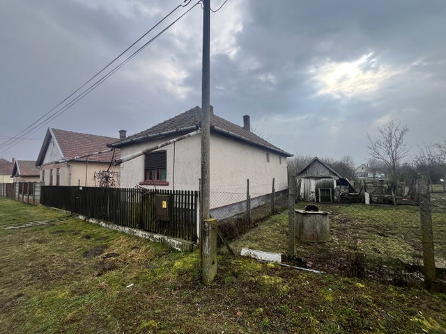Eladó családi ház, Kötegyánon 5.99 M Ft, 2 szobás