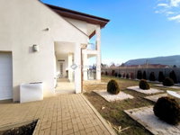 Eladó családi ház, Csobánkán 250 M Ft, 2 szobás