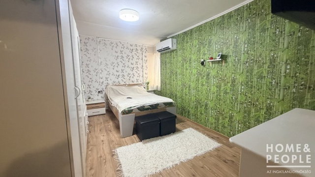 Eladó családi ház, Hódmezővásárhelyen 40 M Ft, 4 szobás