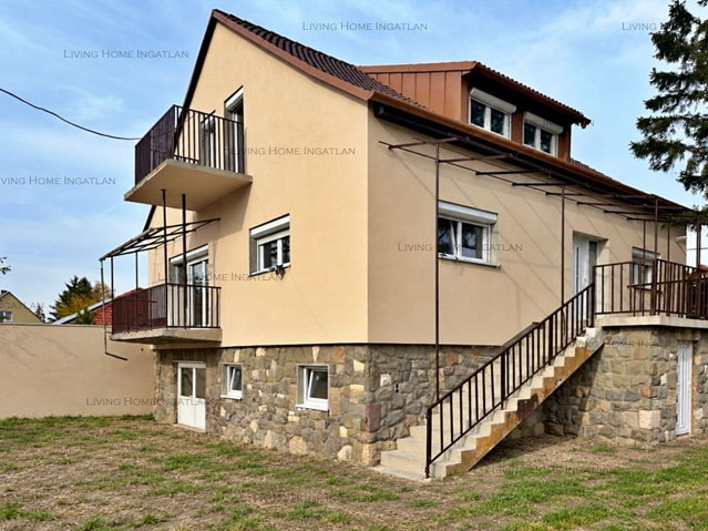 Eladó családi ház, Szentendrén 139 M Ft, 6 szobás