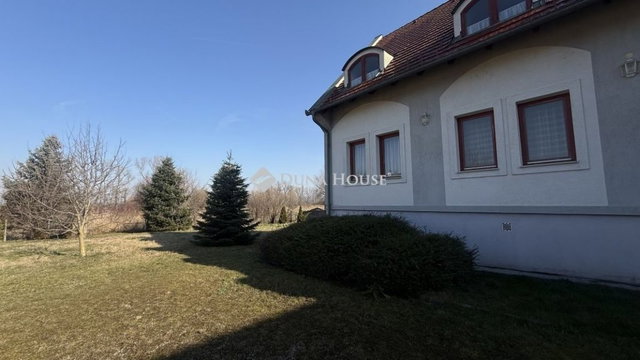 Eladó hotel, Fertőhomokon 199 M Ft, 8 szobás