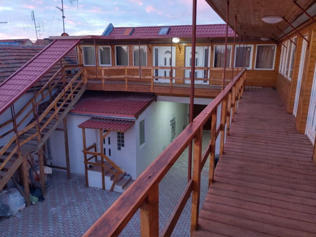Eladó családi ház, Kecskeméten 175 M Ft, 10 szobás